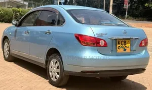 Nissan Bluebird 2008 Blue