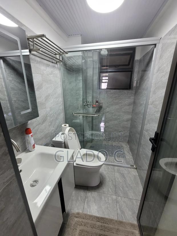 3bedrooms With DSQ Airbnb - thumbnail 8