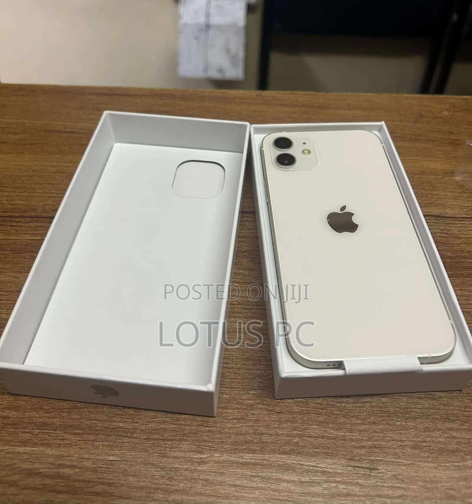 New Apple iPhone 12 128 GB White