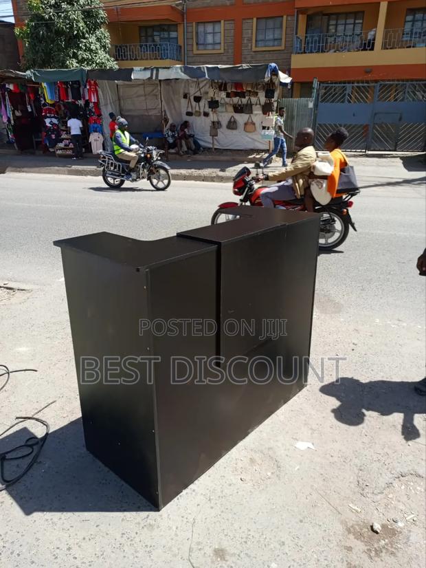 Moern Front Office Receptionist Table - main view