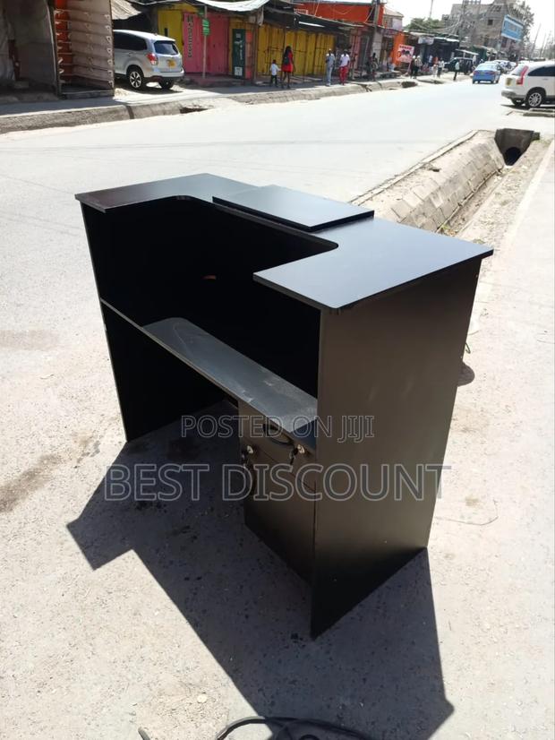 Moern Front Office Receptionist Table - thumbnail 2