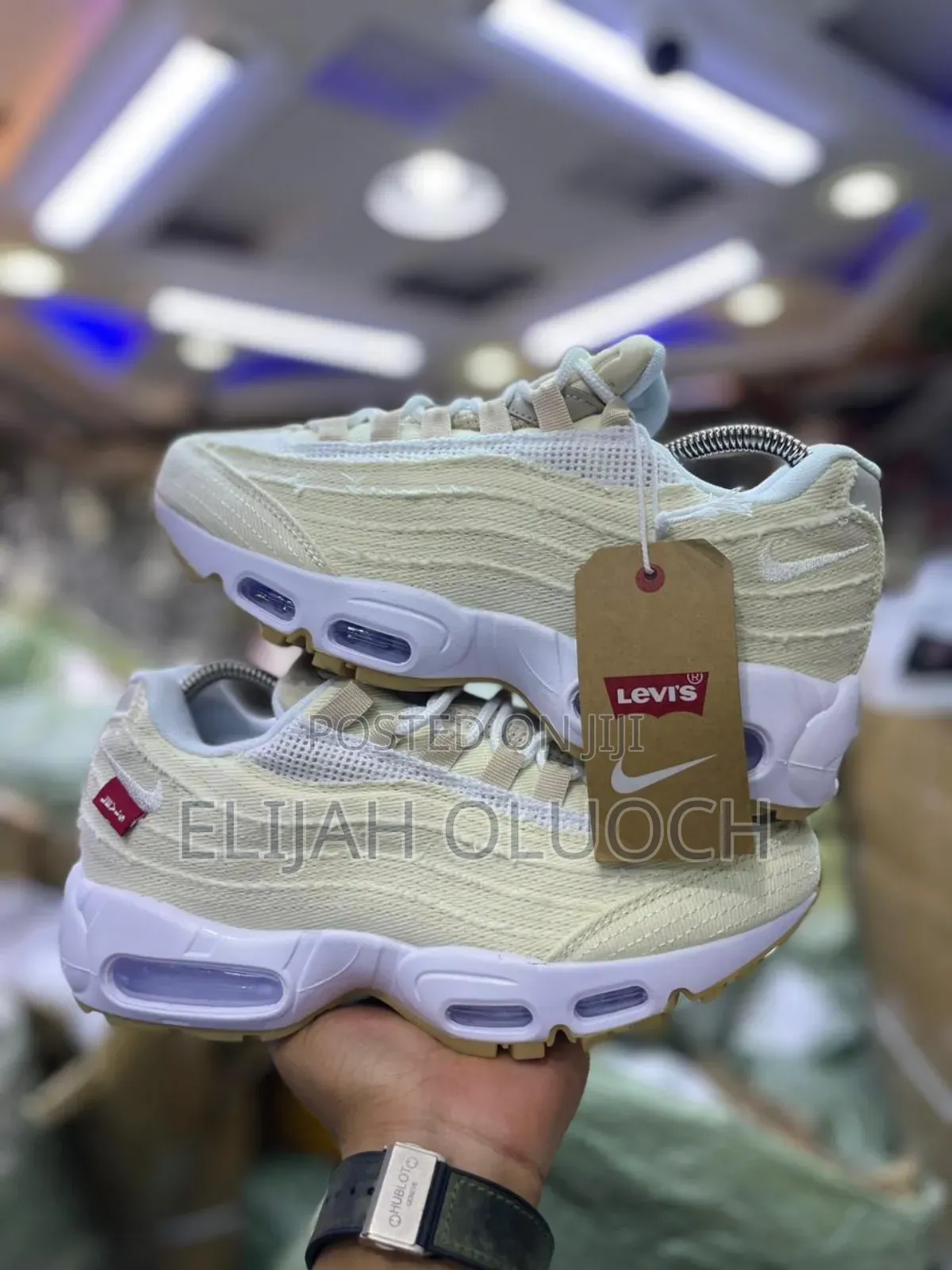 Nike  Air Max 95 Levi’S 🐾
Light Orewood Brown