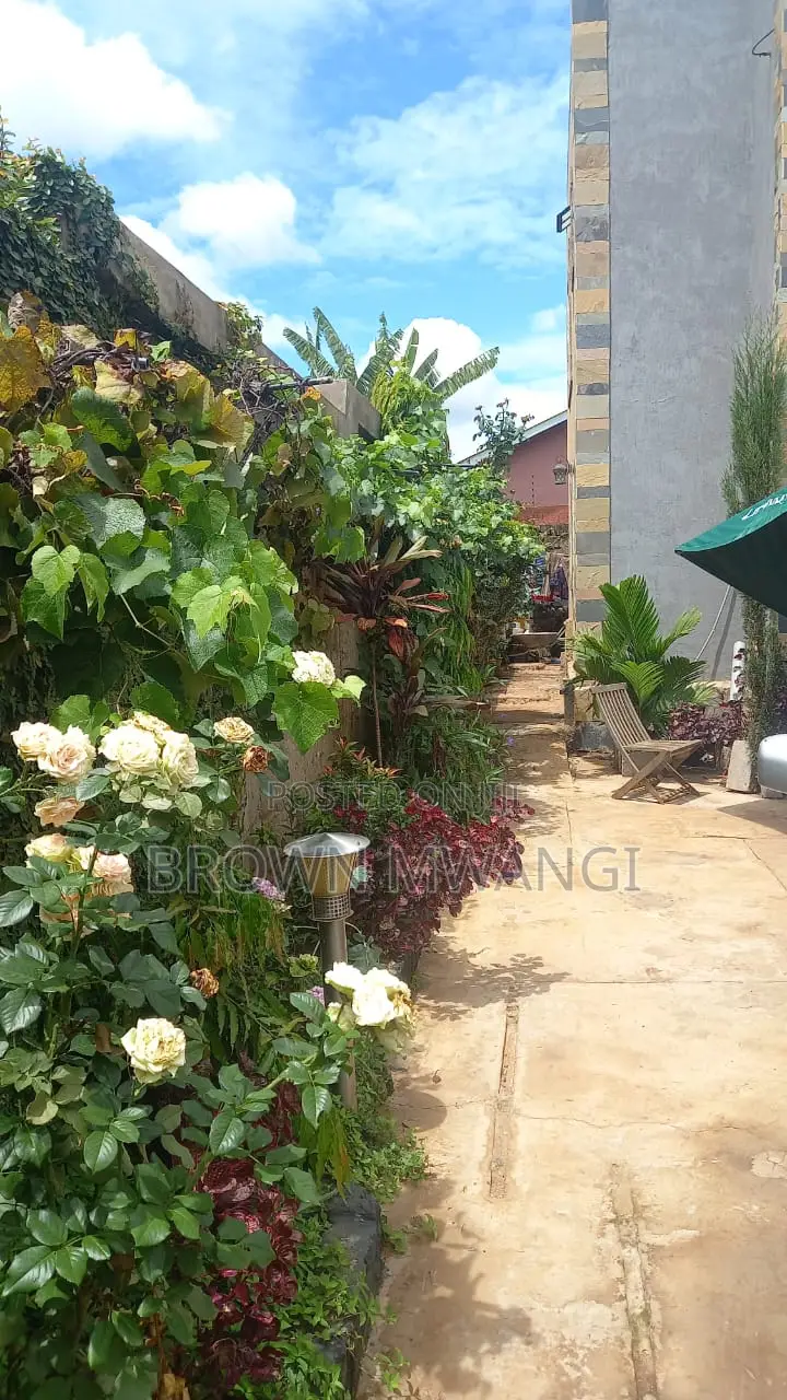 4bdrm House in Kenyatta Road / Theta for sale