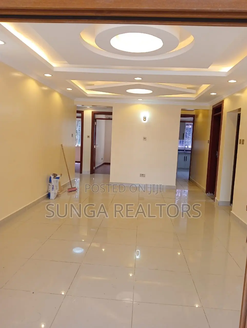 4bdrm Apartment in King'Ara Rd., Valley Arcade for sale