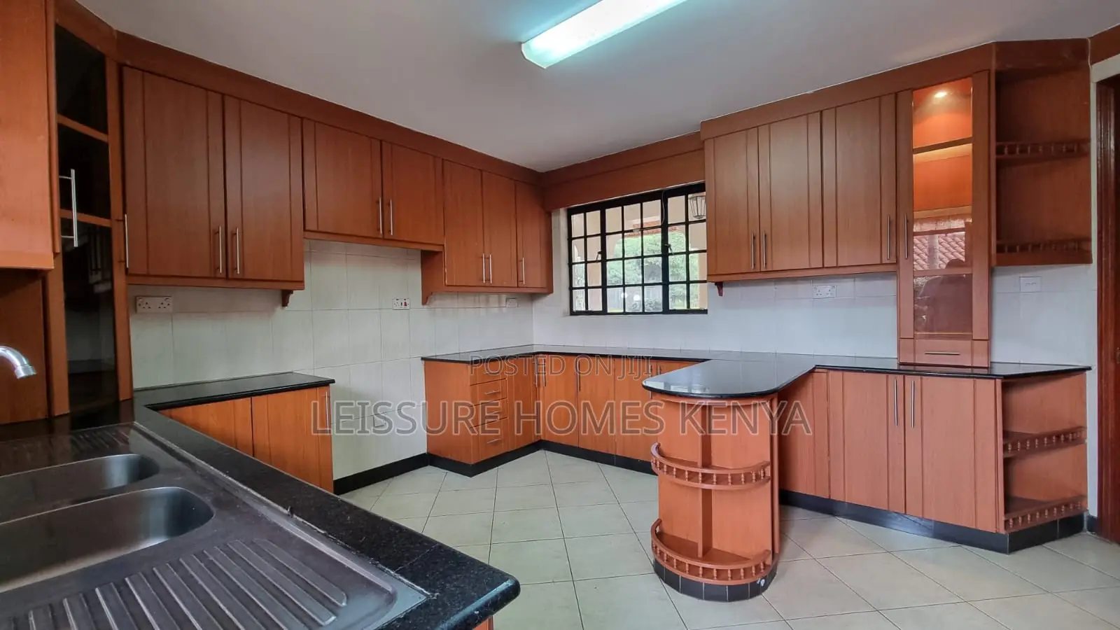 5bdrm Townhouse/Terrace in Kileleshwa for sale