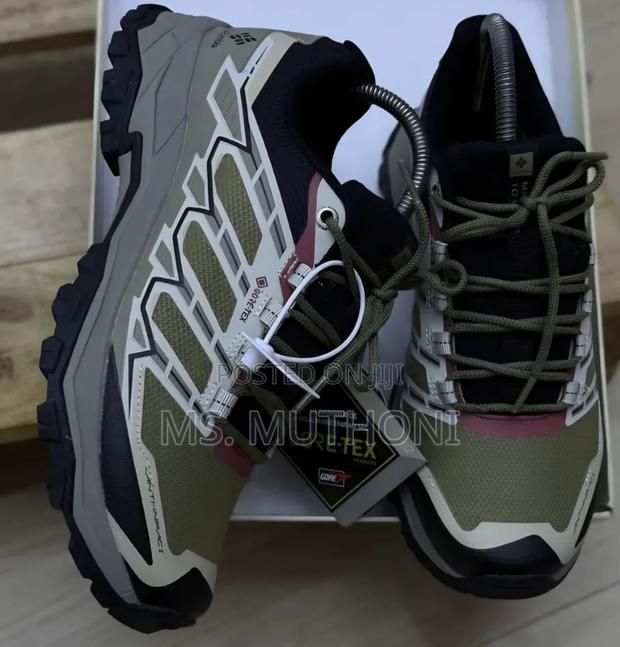 Columbia Gore-Tex Trail Running or Hiking Shoes. - thumbnail 2