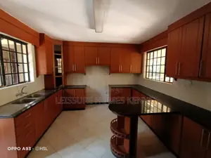5bdrm Townhouse/Terrace in Kileleshwa for sale