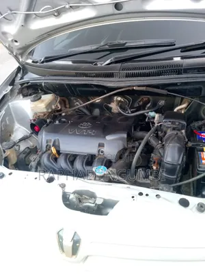 Toyota IST 2003 Silver