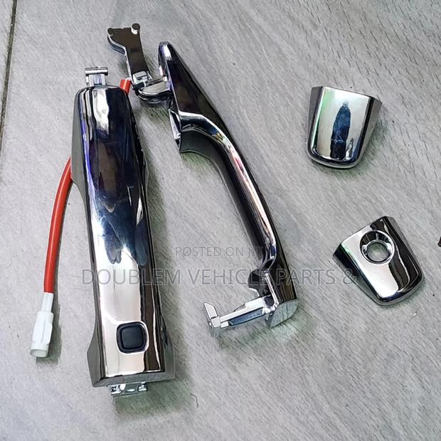 Outer Door Handle With Sensor V8/Landcruiser Prado Fj200 2015-2025 - main view