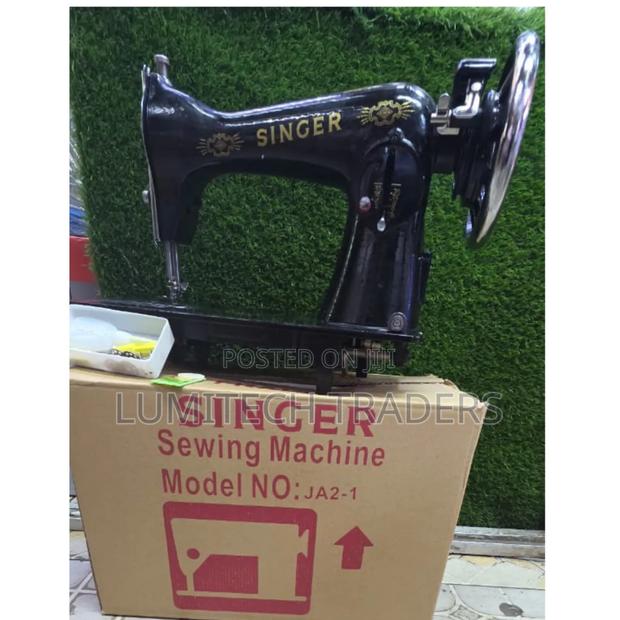 Original Singer Sewing Machine - main view