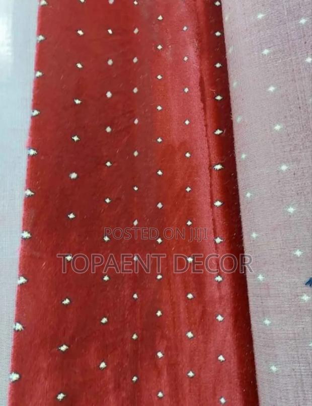 Rich Textures Maroon Dotted 12mm Presidential Wall To Wall Carpets