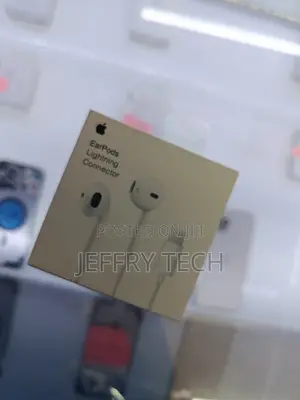 Apple Earpods With Lightning Connector.