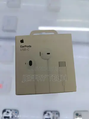Apple Earpods (Usb-C) Wired Headphones.