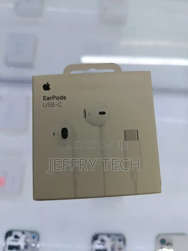 Apple Earpods (Usb-C) Wired Headphones.