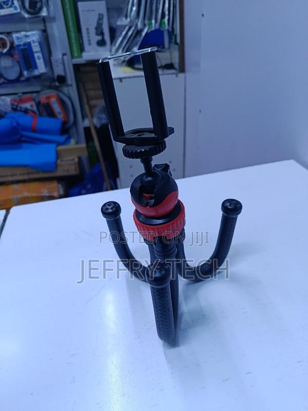 Flexible Mini-Tripod, Also Known as an Octopus or Gorillapod Tripod, - main view