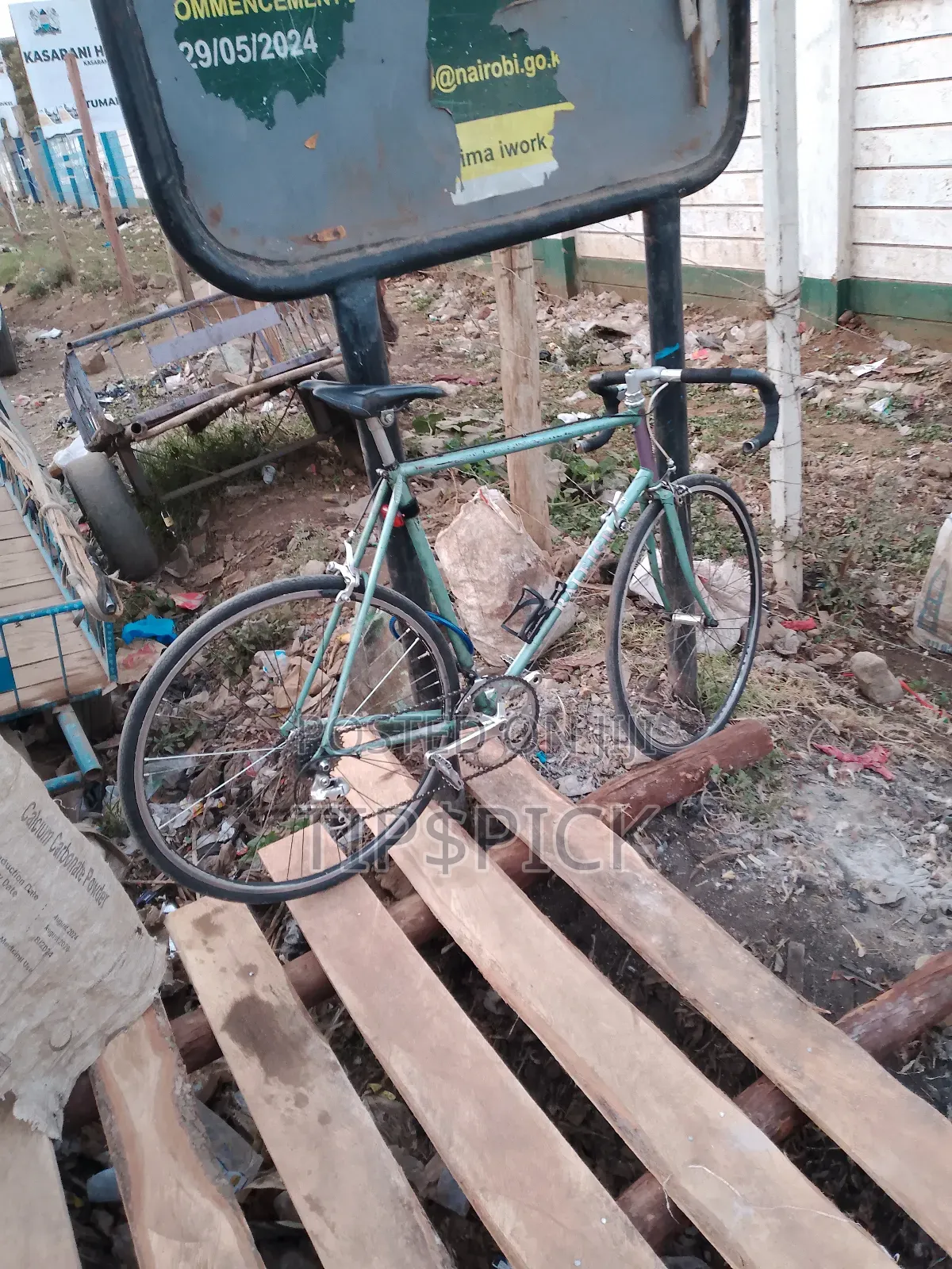 Raleigh Road Bike