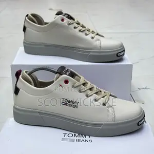 Tommy Hilfiger Casuals