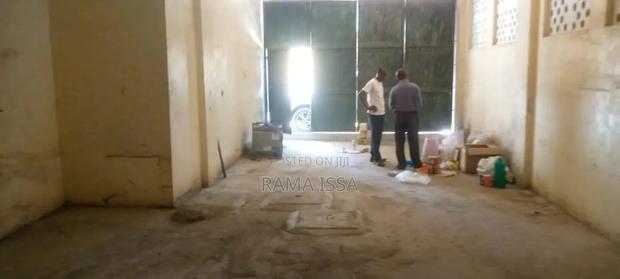 Warehouse Storage Space - thumbnail 5