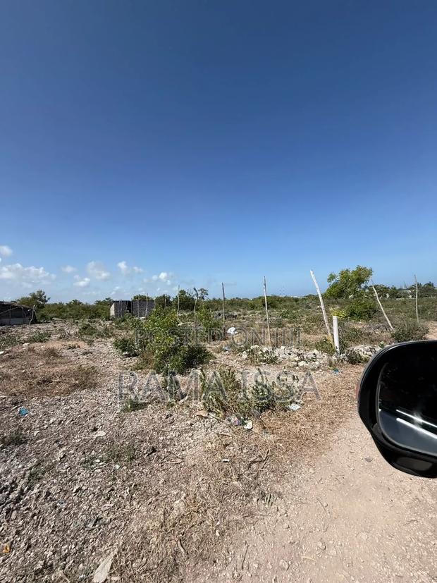 Beach Plot - thumbnail 3