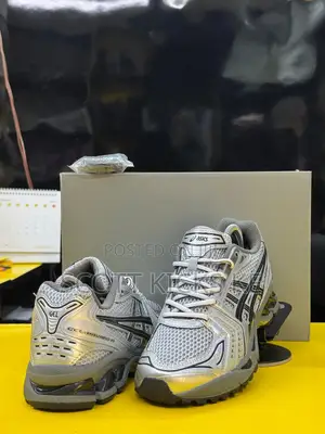 Asics Gel Kayano 14 
 “ Urban Research ”