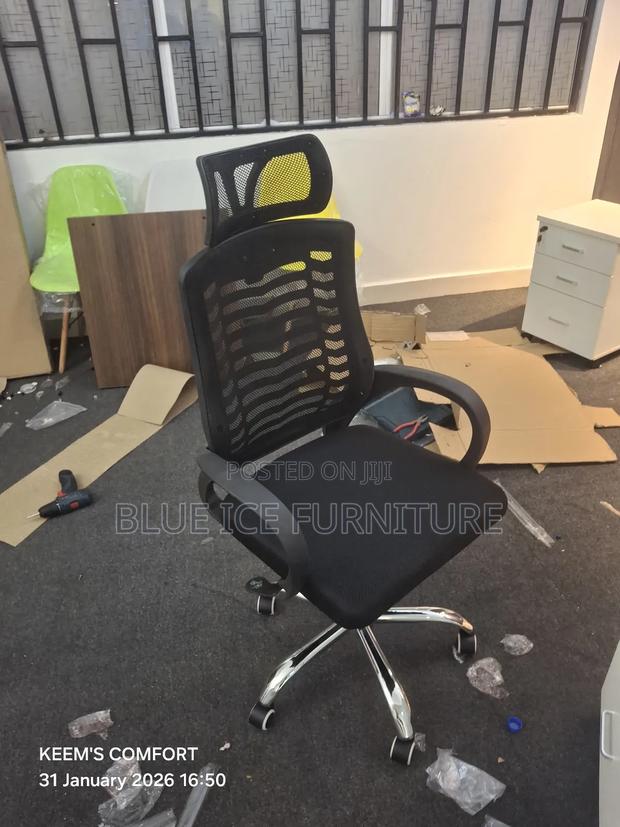 Adjustable Headrest Office Chair