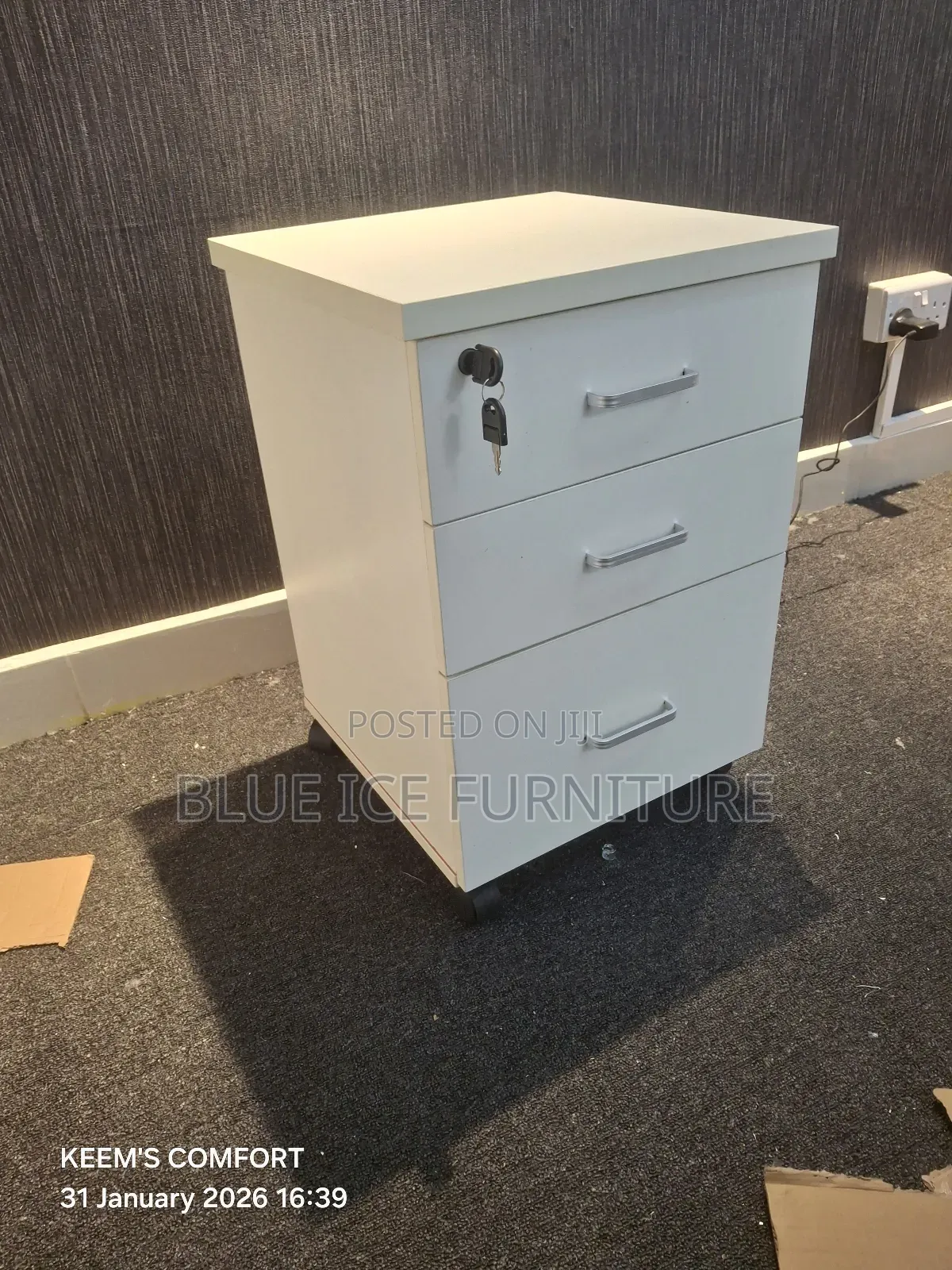 Imported Paddestal Drawers