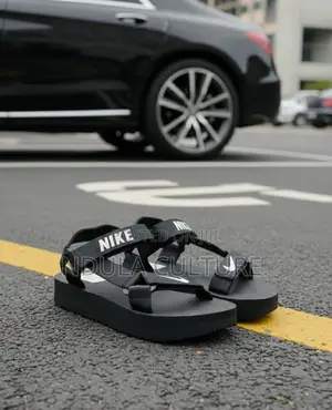 Nike Black Vista Open Shoes /Sandals