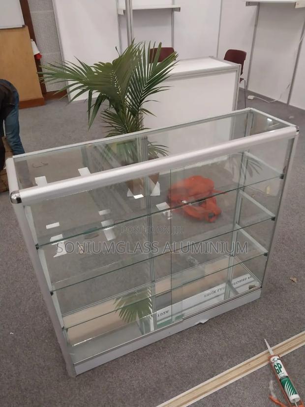 Glass Display
