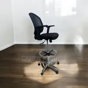 Comfortable and Strong Lab Chair