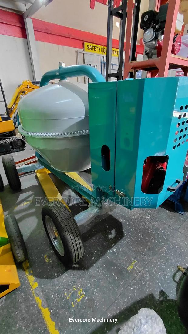 Heavy Duty Japan 500l Diesel Concrete Mixer 10hp Aircooled. - main view