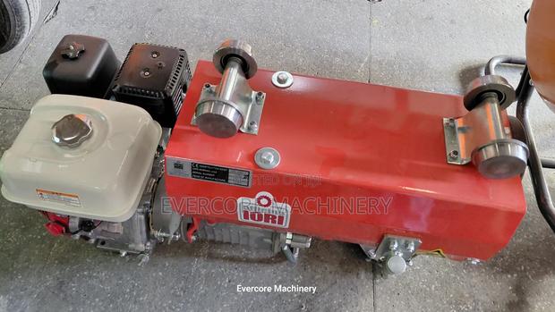 Honda Gx270 Iori Concrete Hoist Designed With Two Buckets and Stand