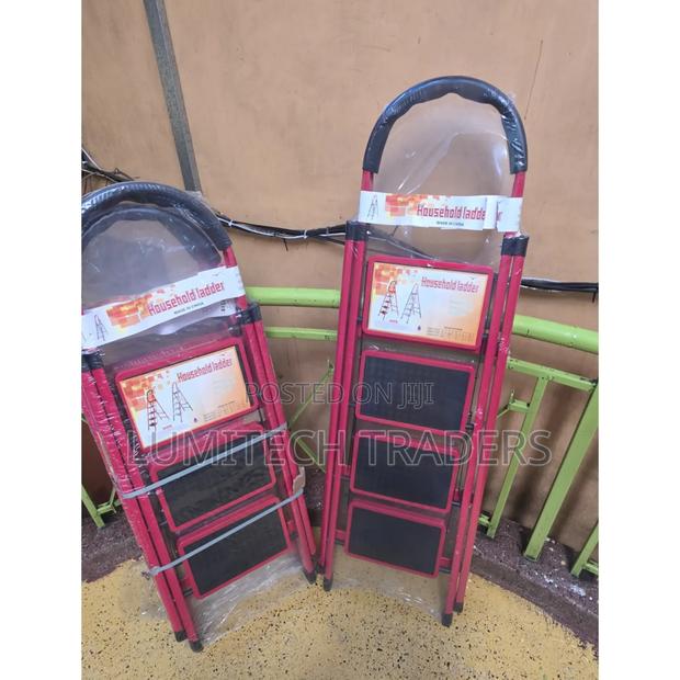 Foldable 3 Step Ladder - main view