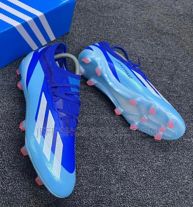 Crazy Fast Football Boots - main view
