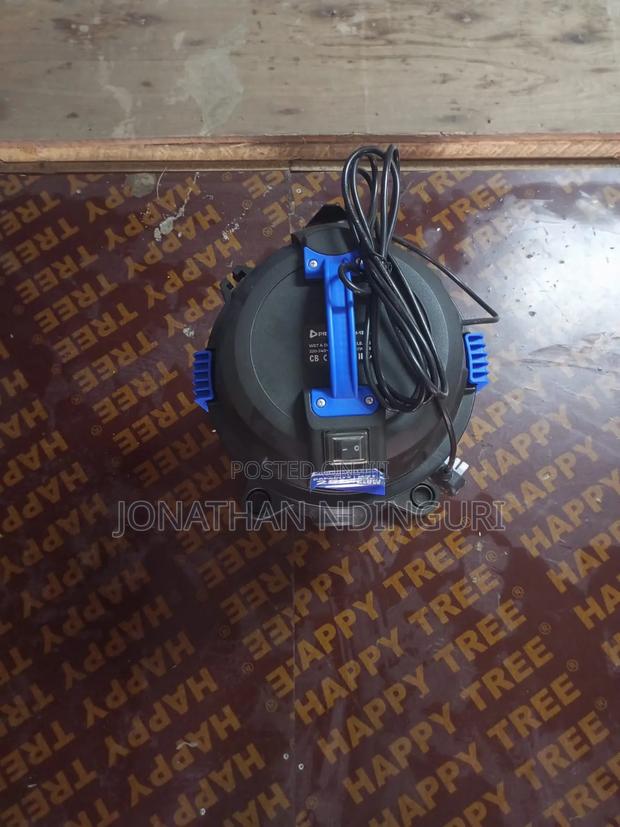 Wet and Dry Vacuum Cleaner - thumbnail 3