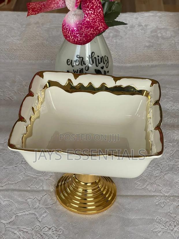 28cm Ceramic Centre Piece : Fruit Holder : Table Decor - main view