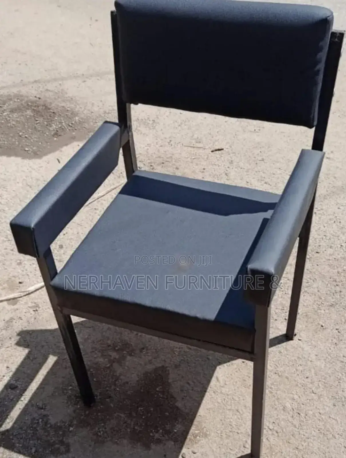 Caterina Chair With Arms – Elegant Comfortable Seating