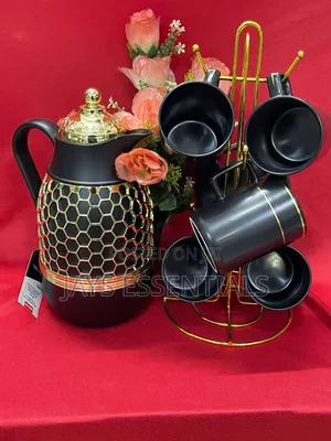 7pc Black Gold Cups Flask Set : 6 Cups 1 Flask