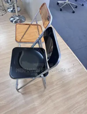 Foldable Chairs – Space-Saving Portable Seating
