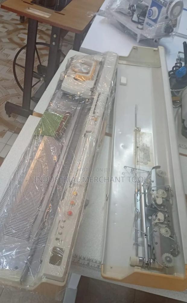 Industrial Silver Reed Knitting Machine - main view
