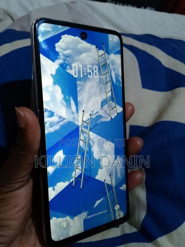 Infinix Hot 40i 128 GB Blue - thumbnail 4