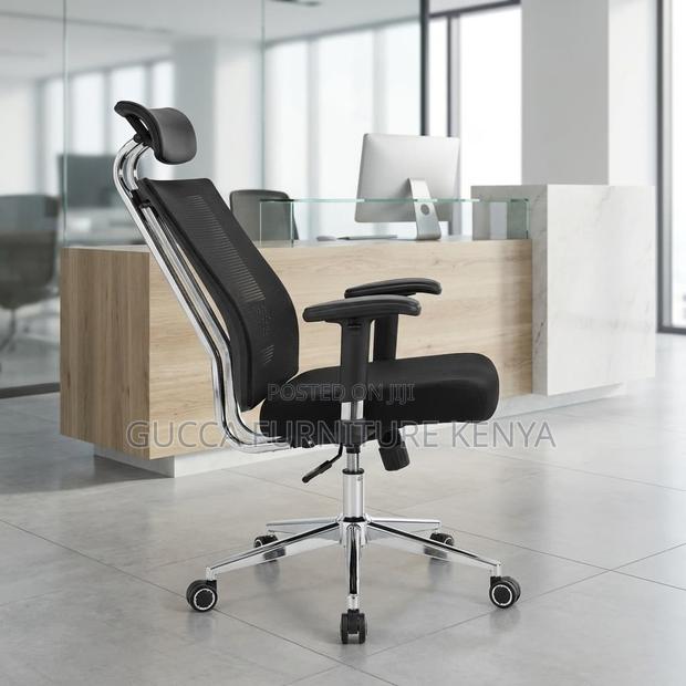 Executive Office Ergonomic Desk Chair - thumbnail 2