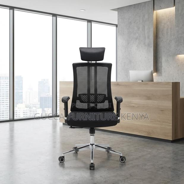 Executive Office Ergonomic Desk Chair - thumbnail 3