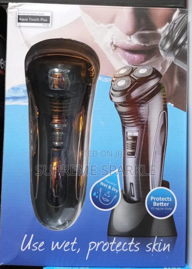 Aqua Touch Plus Electric Shaver. - thumbnail 2