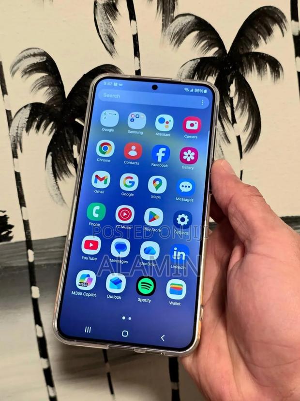 Samsung Galaxy S24+ 256 GB Gray - thumbnail 3