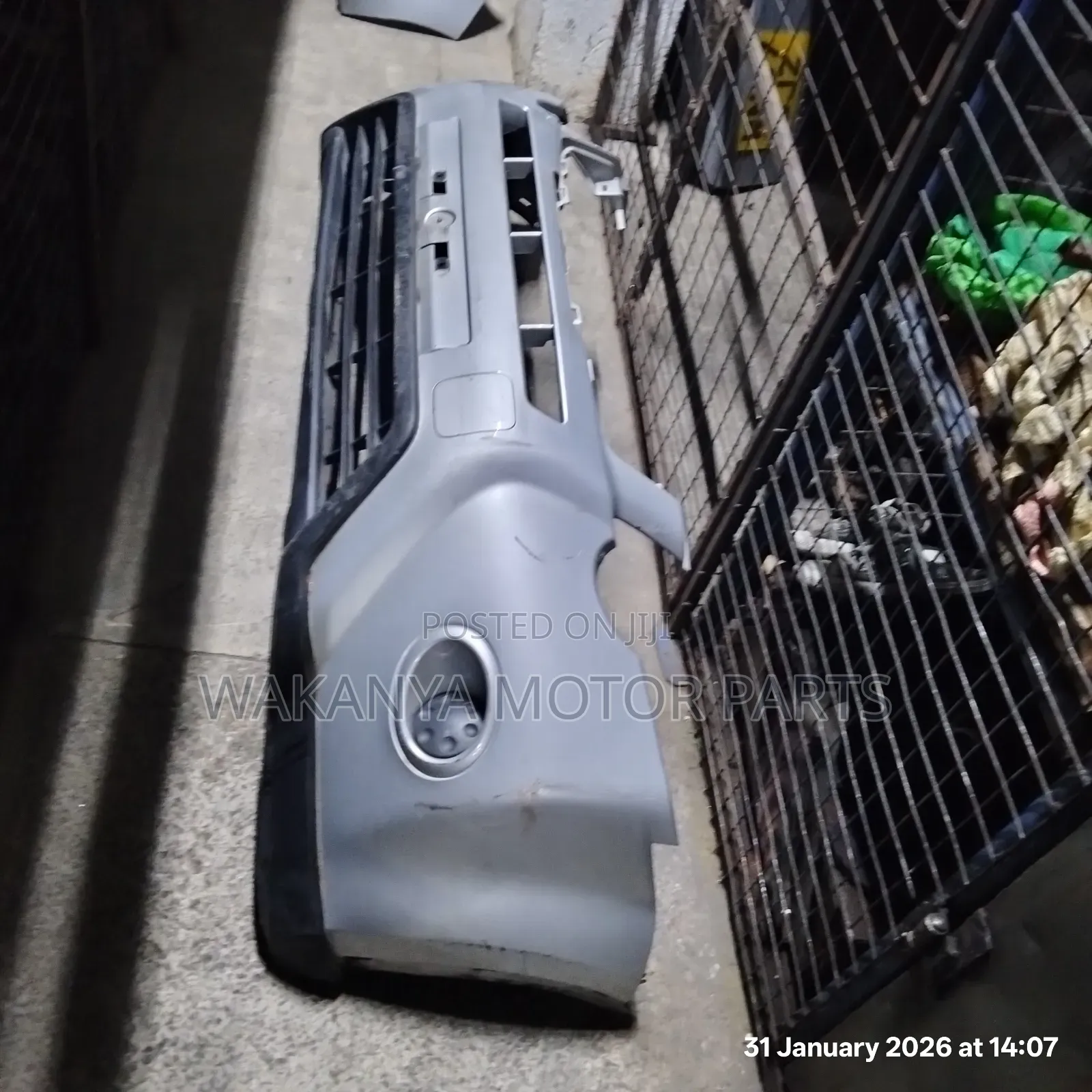 Nissan X-Trail Nt31 Model 2012 Front Bumper With Fog Covers, Ex Japan