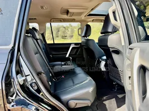 Toyota Land Cruiser Prado 2.8 2019 Black