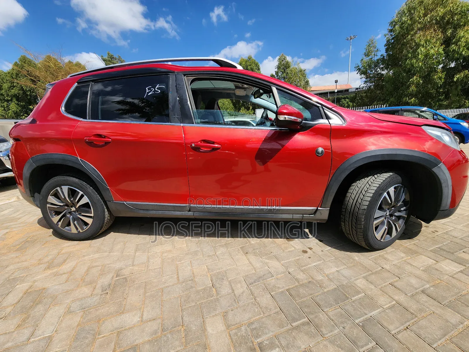 Peugeot 2008 2018 Red