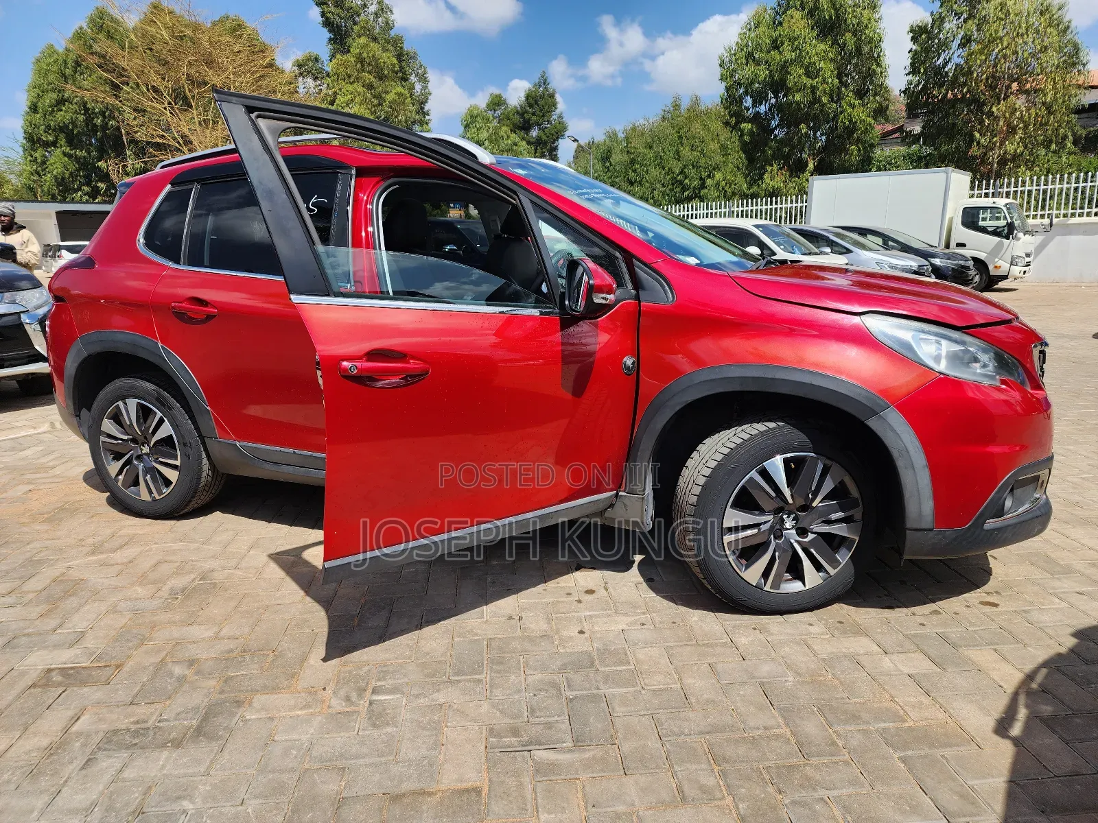 Peugeot 2008 2018 Red