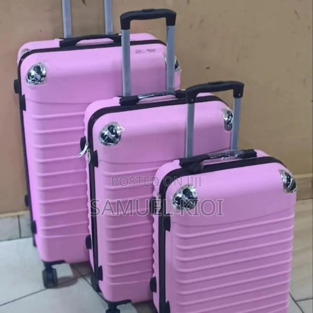 3 in 1 Luxurious Fibre Suitcase* - thumbnail 3