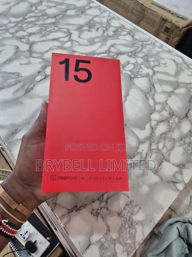 New OnePlus 15 512 GB Black - thumbnail 4